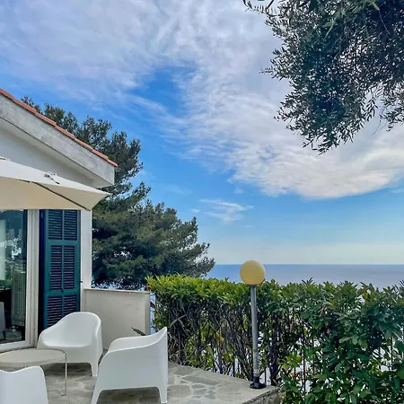 別荘 With 180-degree Views Of The Sea オスペダレッティ